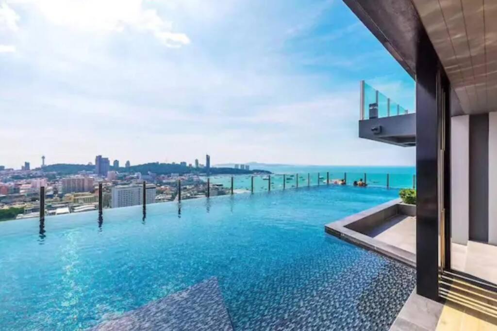 The Base Central Pattaya Quiet Room With Infinity Pool & Free Netflix エクステリア 写真