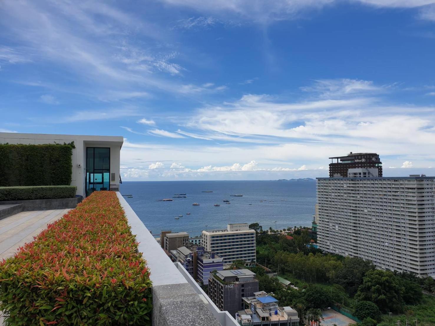 The Base Central Pattaya Quiet Room With Infinity Pool & Free Netflix エクステリア 写真